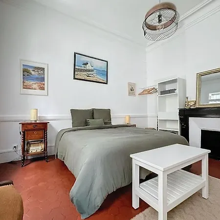 Apartmán Nouveau - 100m2 Avec Terrasse A 1 Min De La Place De La Comedie *