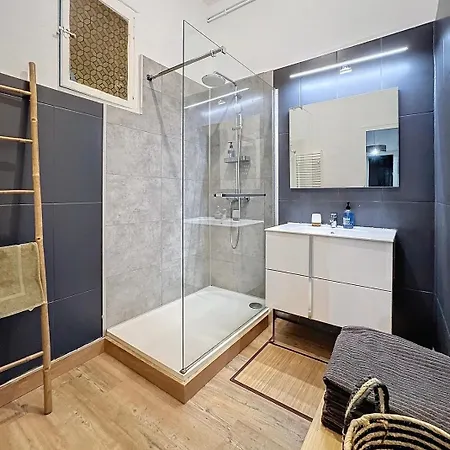 Apartmán Nouveau - 100m2 Avec Terrasse A 1 Min De La Place De La Comedie *