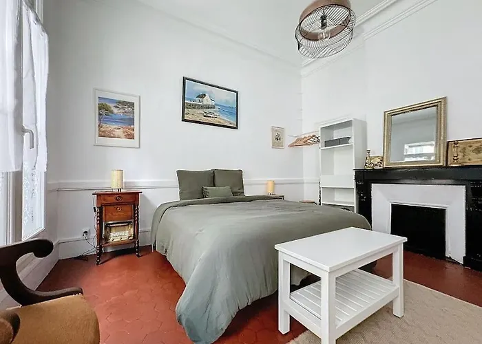 Apartmán Nouveau - 100m2 Avec Terrasse A 1 Min De La Place De La Comedie *